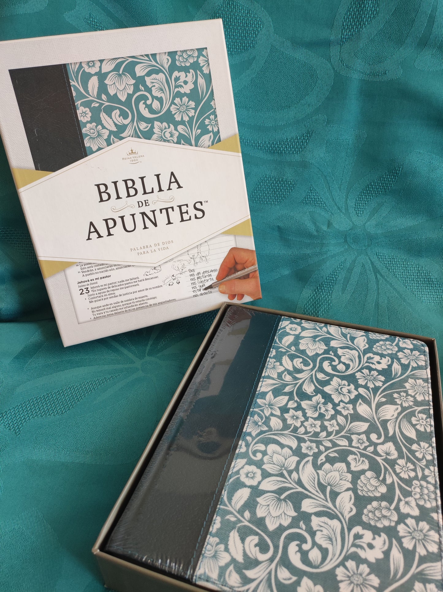 Biblia de Apuntes Azul Flores RVR 1960